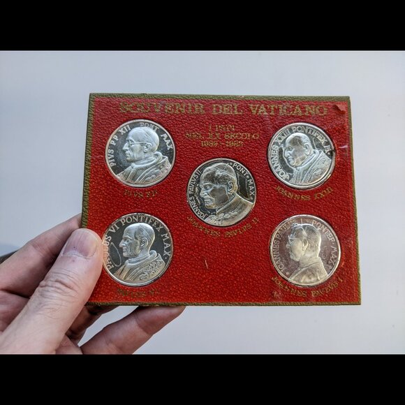 Vintage Vatican Souvenir Popes (1939-1983) Silver Plated Medals / Coins Set - Picture 1 of 6